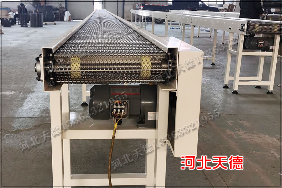 網(wǎng)帶輸送機