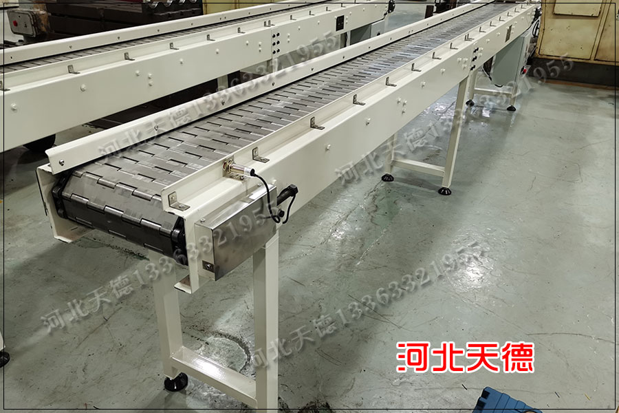 鏈板線輸送機